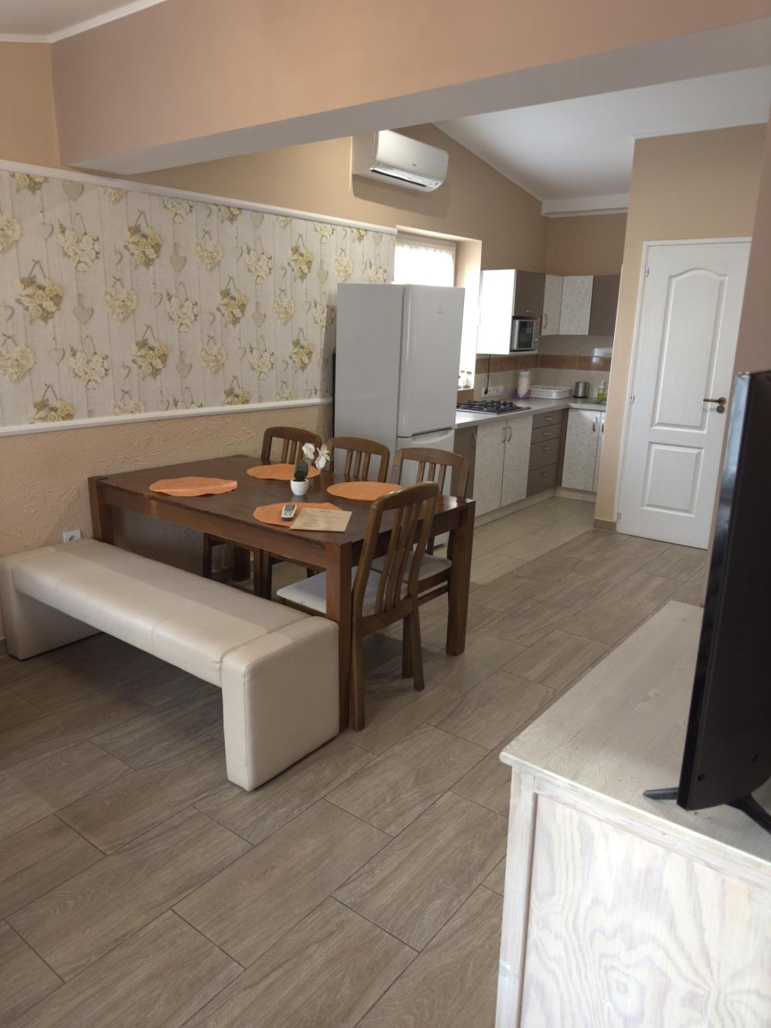 Rozsa Apartman อัลโชเอิร์ช ห้อง รูปภาพ