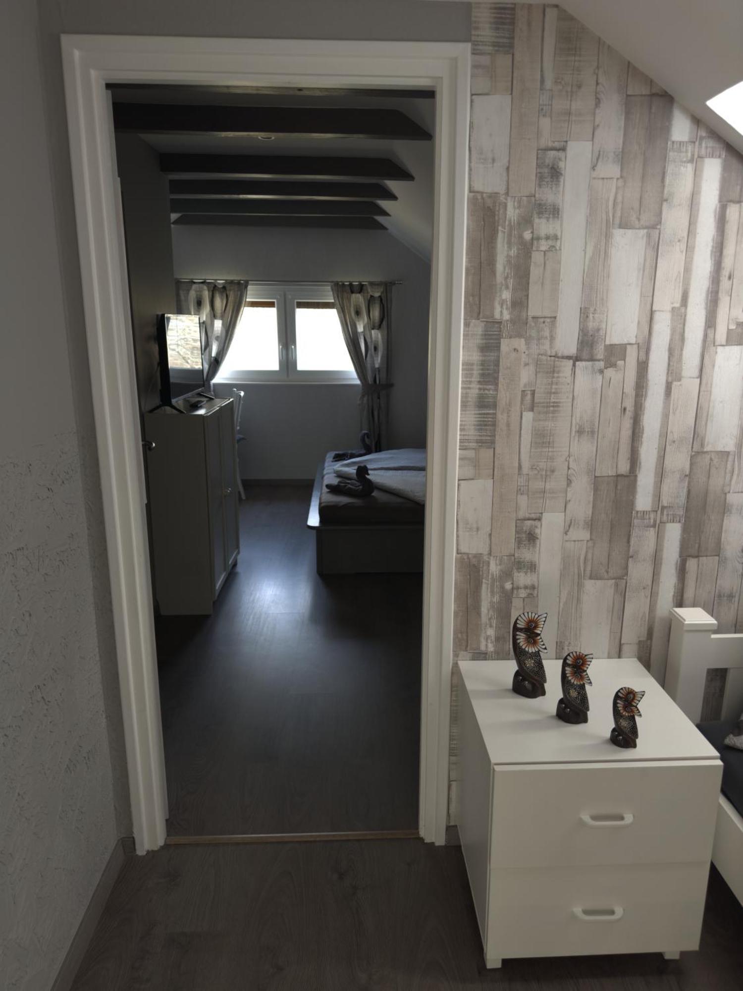 Rozsa Apartman อัลโชเอิร์ช ห้อง รูปภาพ