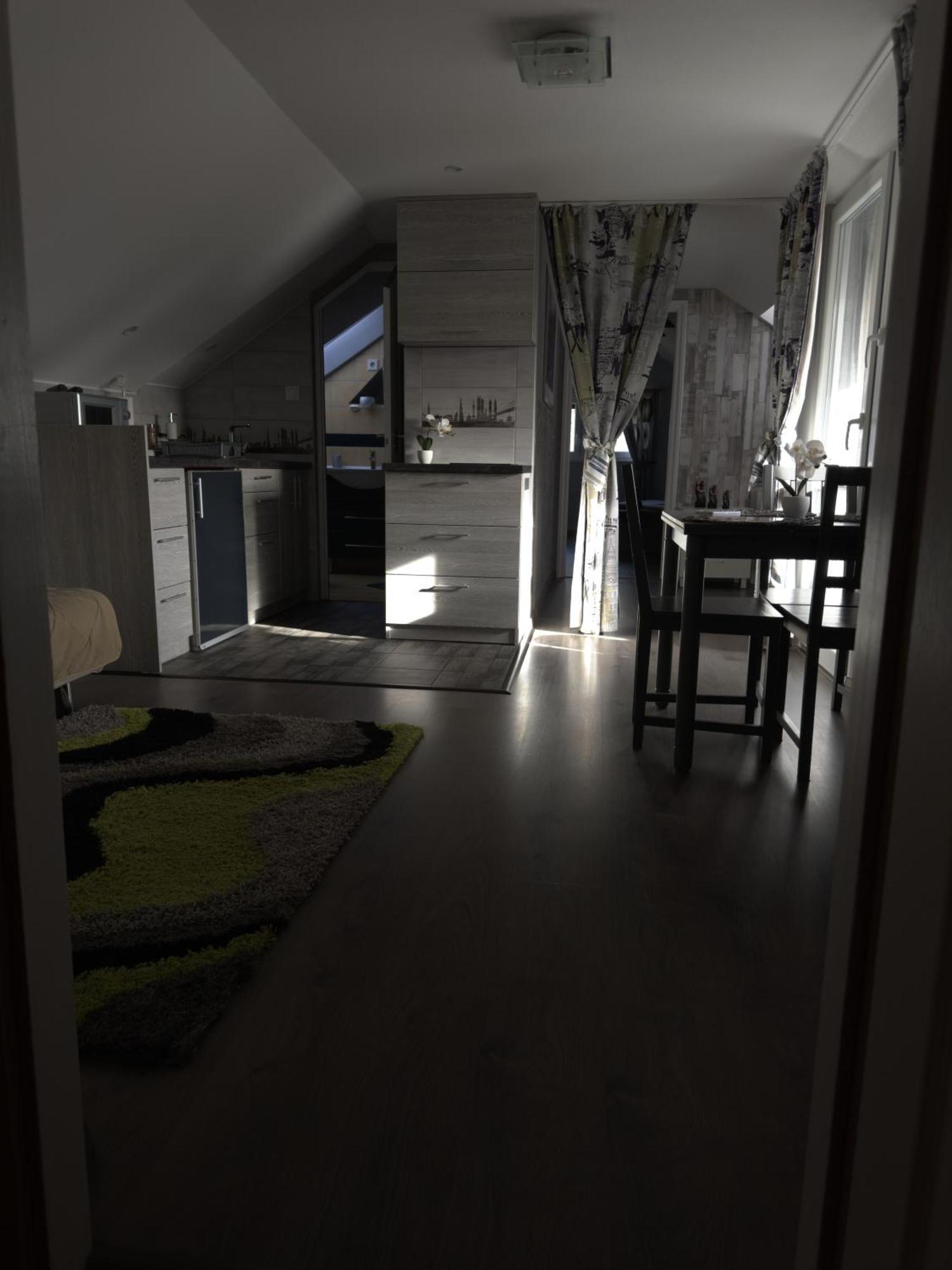 Rozsa Apartman อัลโชเอิร์ช ห้อง รูปภาพ